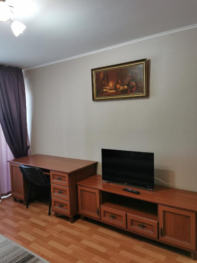 1 Комнатная Квартира В Самом Центре С Видом На Сквер Kostanái Exterior foto
